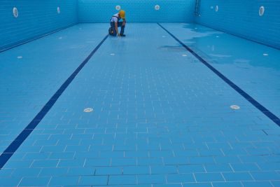 Get Pool Tile Replacement for Your Residential or Commercial Pool!